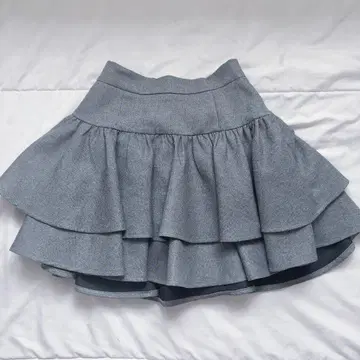evelyn 볼륨 티어드 SK 그레이