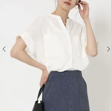 새상품 도비 스키퍼 포켓 숏 슬리브 블라우스