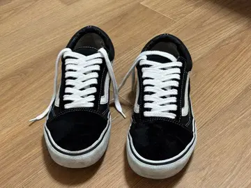 Vans 블랙 스니커즈