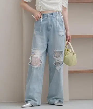 새상품 Kastane 레이스 데님 팬츠 사이즈 0