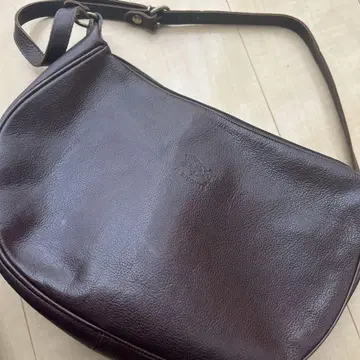 일비종떼 숄더백 초승달 가죽 천연 가죽 브라운