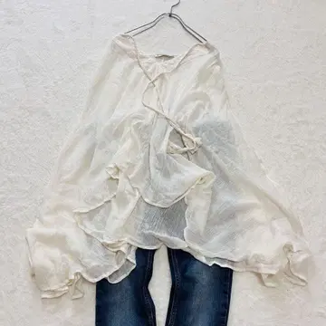 Mes Demoiselles 메드모아젤 인도산 튜닉 자수