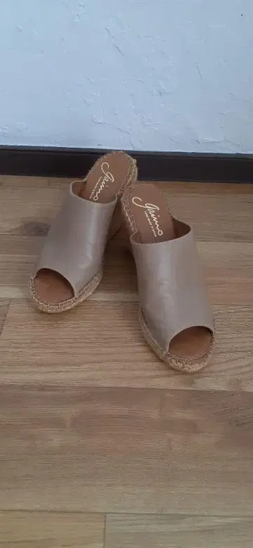 가이모 가이모 뮬 샌들 새상품급