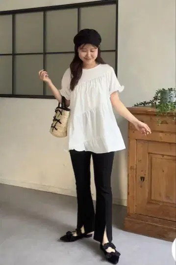 프로즈 베일 프릴 티셔츠