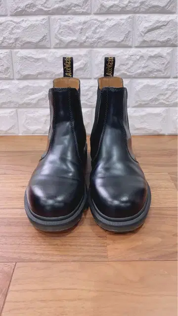 Dr.Martens 닥터마틴 사이드 고어 부츠 가죽 UK5