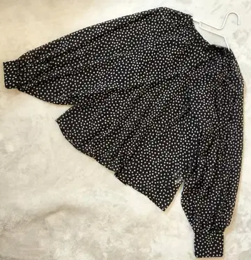 ZARA 노카라 시어 티셔츠 긴팔 블랙 도트 무늬 EUR XS
