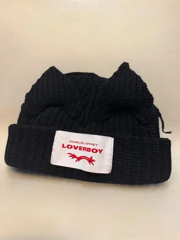 LOVERBOY 고양이 귀 니트 모자 블랙