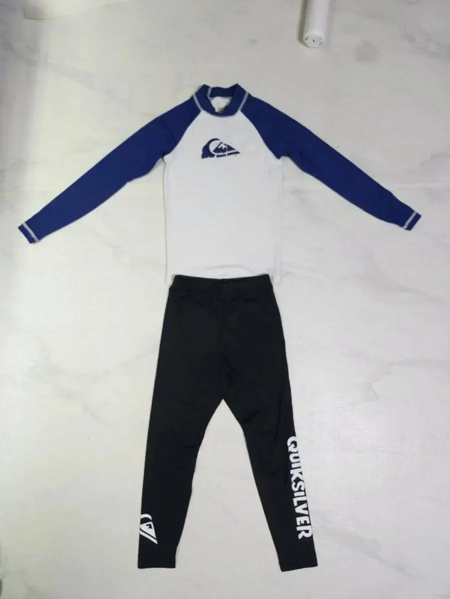 Quiksilver Rash Guard Set, Size 5 and 6