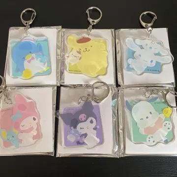산리오 트레이딩 아크릴 키링