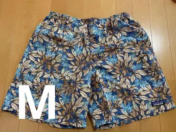 파타고니아 꽃무늬 숏팬츠 M 사이즈