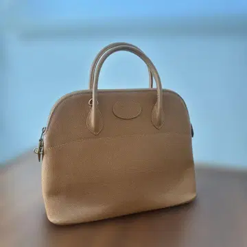베이지 합성 피혁 핸드백