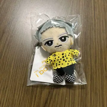 Snow Man 스노우 칠 봉제 인형 이와모토 테루