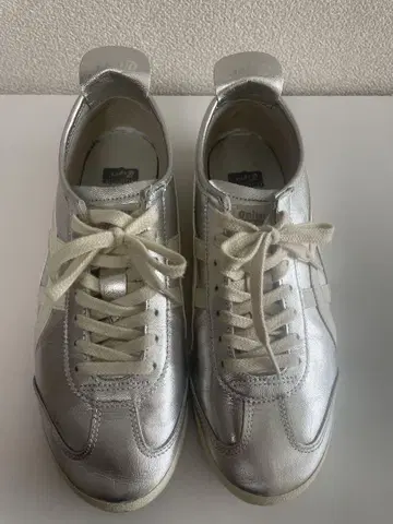 오니츠카타이거 MEXICO66 실버