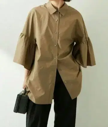 개럴개런트 브라운 벌룬 슬리브 오버 사이즈 블라우스