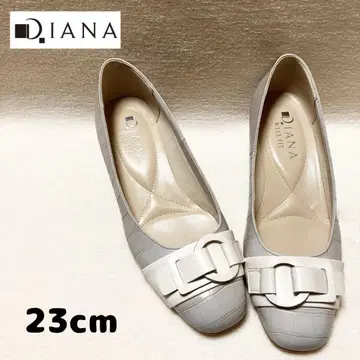 Diana 라이트 그레이 엠보 펌프스 23cm