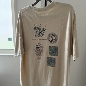 Juemi 티셔츠
