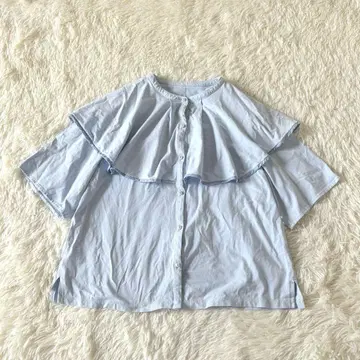 쿠미쿄쿠 케이프 슬리브 블라우스 펄 버튼 밴드 카라 이종 소재 파이핑