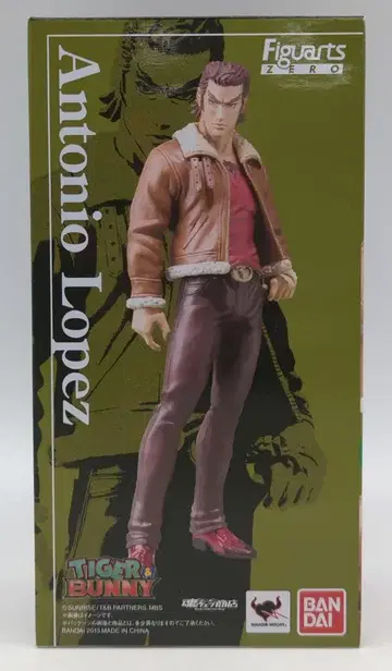 반다이 피규아트 ZERO TIGER&BUNNY 안토니오 로페즈 PVC