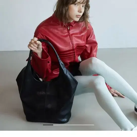 ☆韓国の人気☆【YEOMIM】☆medium vase ba.g☆ Yeomim Medium Vase Bag
