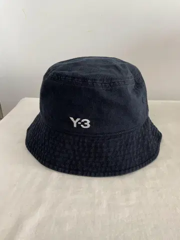 Y-3 버킷 햇