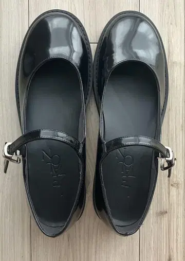 새상품급 루타론 멜리 제인 24.5