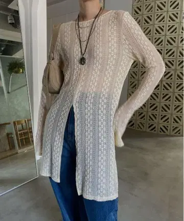 AMERI 2WAY WRINKLE LACE STRIPE TOP 아이보리