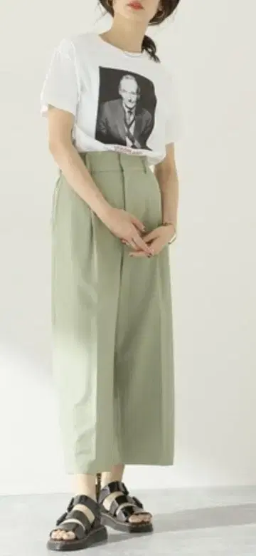 저널 스탠다드 일본제 턱 크롭 팬츠 새상품급