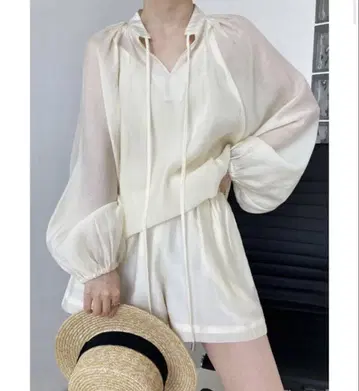 아이보리 벌룬 슬리브 셋업