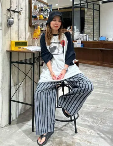 니코앤드 멀티 스트라이프 워크 팬츠 미사용 블랙 M 사이즈