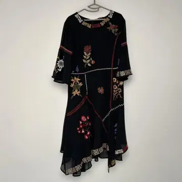 Desigual 데시구알 원피스 빅 사이즈 44 꽃무늬 자수