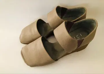 디시 DICI 샌들 24cm