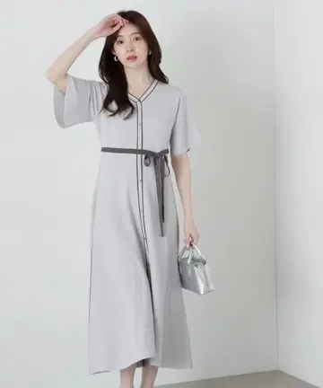 골드 버튼 니트 원피스