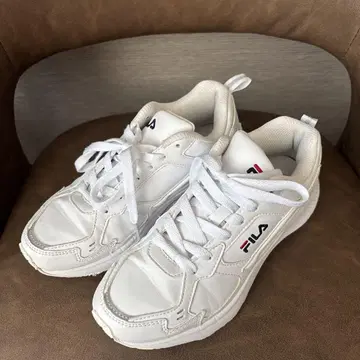 휠라 스니커즈 23cm