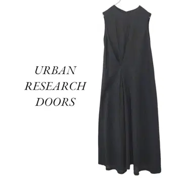 URBAN RESEARCH DOORS 린넨 슬리브리스 턱 원피스 블랙