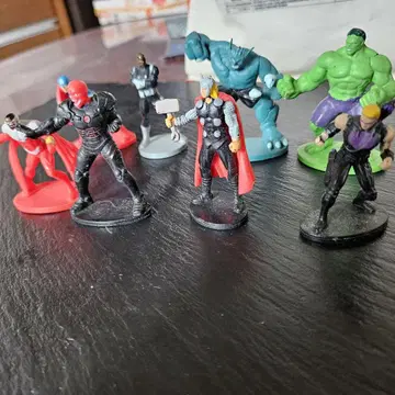 MARVEL 어벤져스 미니 피규어 8종 세트 마블