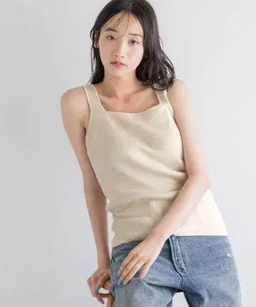 새상품 택 포함 로리즈팜 소바리스 스퀘어 탱크탑