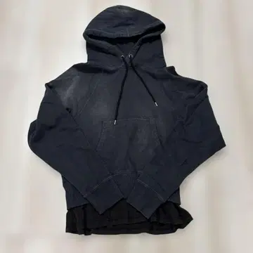 다크 그레이 후드 부착 트레이닝복