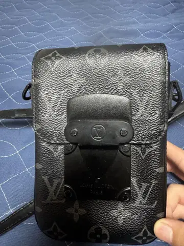 Louiss Vuitton 블랙 숄더백