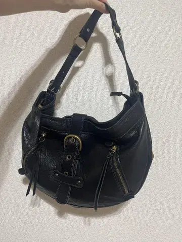 러셋 러셋 올 가죽 숄더백 블랙 가죽