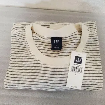 새상품 GAP L 사이즈 와플 긴팔 티셔츠 갭 티셔츠