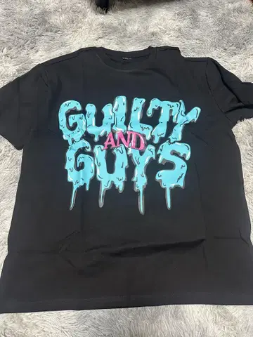 GUILTY GUYS 티셔츠 블랙