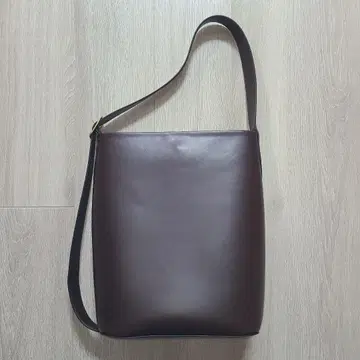 유니클로 브라운 숄더백