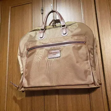 베이지 가먼트 백 옷걸이 포함