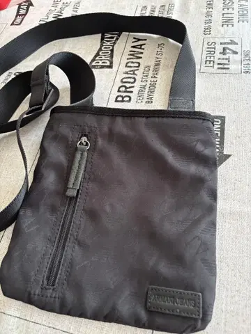 Armani Jeans 블랙 사코슈