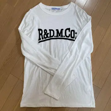 R&D.M.Co 화이트 긴팔 티셔츠