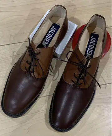 Jacquemus Les Chaussures Clown Oxford 39