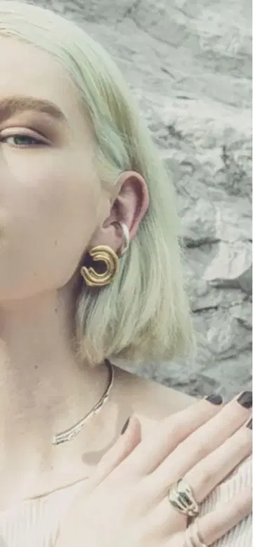 소와리 Exude double circle pierce