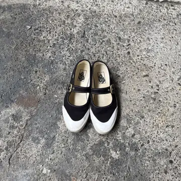 vans 블랙 메리 제인 스트랩 스니커즈