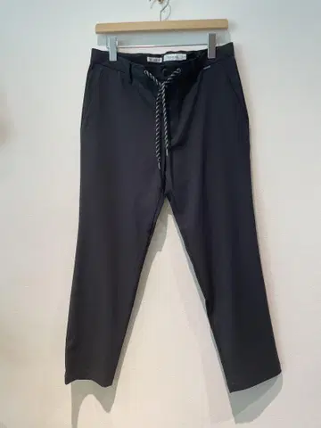 면 린넨 옥스 스트레치 크롭 팬츠 (BLACK)