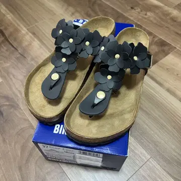 미사용 새상품 BIRKENSTOCK GIZEH FLW 샌들 사이즈 37